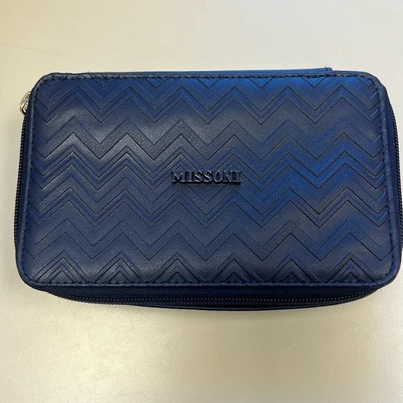 Missoni Travel Case - Picture 2 of 7